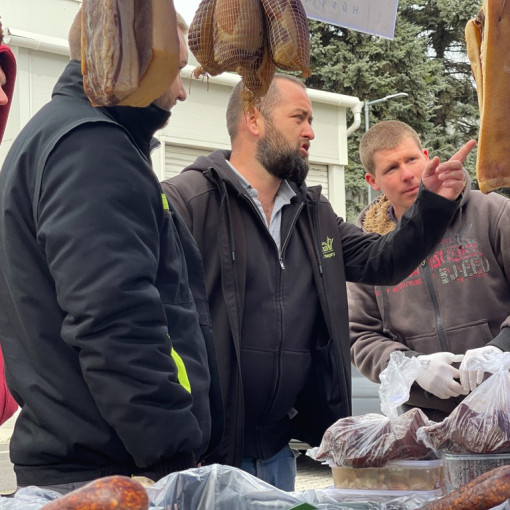 ujra tama termeloi vasar