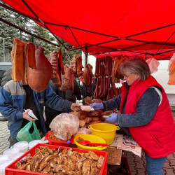 ujra tama termeloi vasar