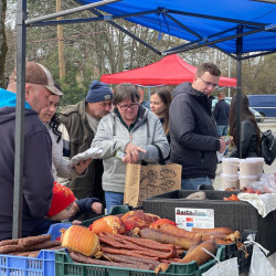 ujra tama termeloi vasar