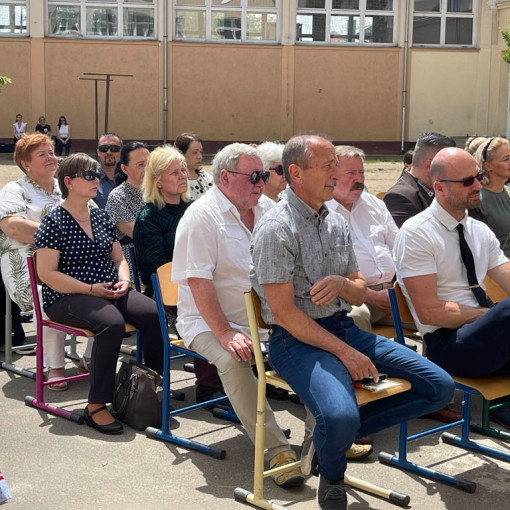 iskolafelujitas mikepercsen43