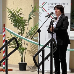 iskolafelujitas mikepercsen51