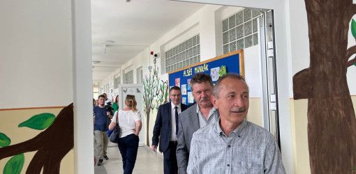 iskolafelujitas mikepercsen94