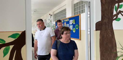 iskolafelujitas mikepercsen96