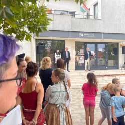 kadar vitez emleknap