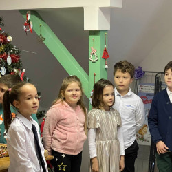 karacsony az idosek otthonaban05