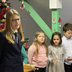 karacsony az idosek otthonaban09