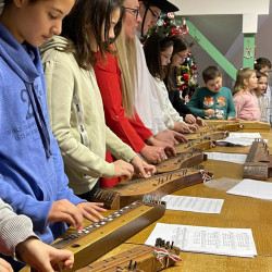 karacsony az idosek otthonaban12