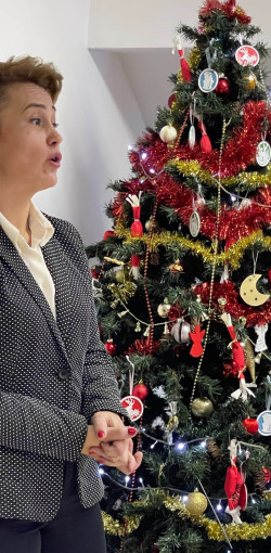 karacsony az idosek otthonaban24