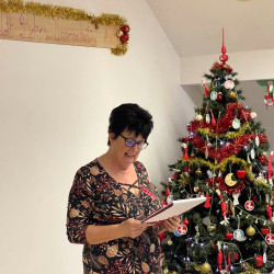 karacsony az idosek otthonaban25