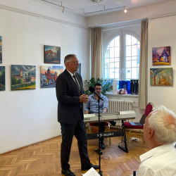 kiallitasmegnyito es kenyerszenteles14