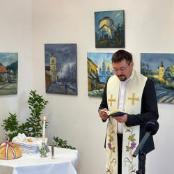 kiallitasmegnyito es kenyerszenteles35