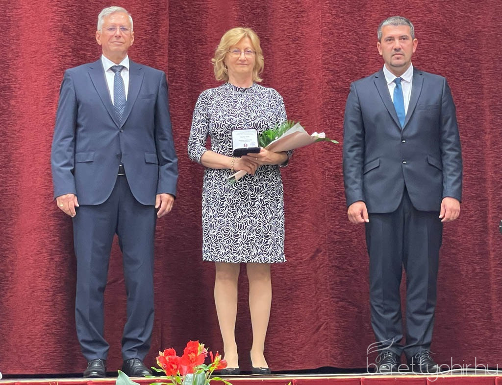 elismeresek a varos napjan32 1600 1000 100 wm right bottom 100 berettyohirlogowhitepng