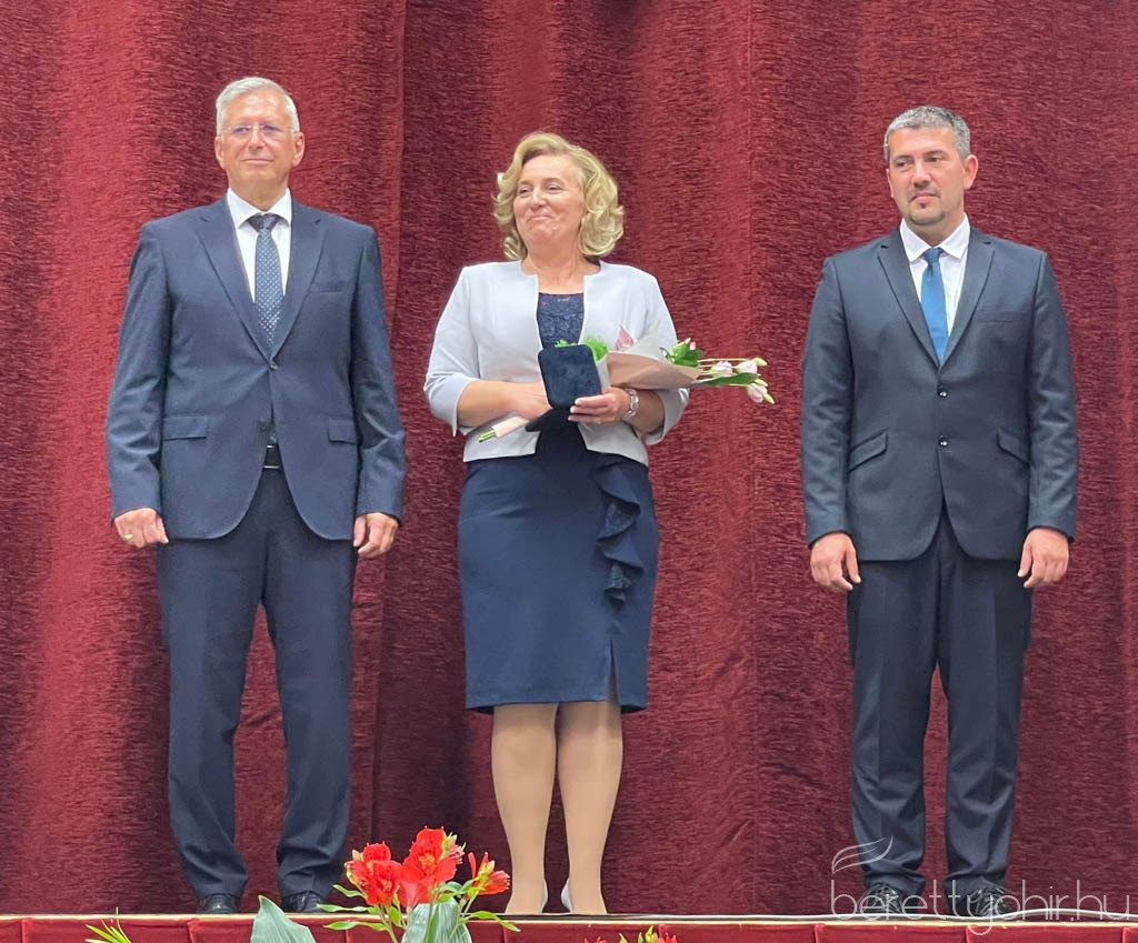 elismeresek a varos napjan33 1600 1000 100 wm right bottom 100 berettyohirlogowhitepng