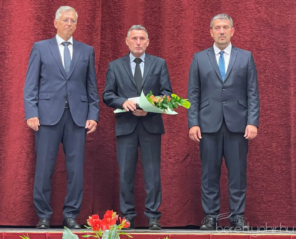 elismeresek a varos napjan41 1600 1000 100 wm right bottom 100 berettyohirlogowhitepng