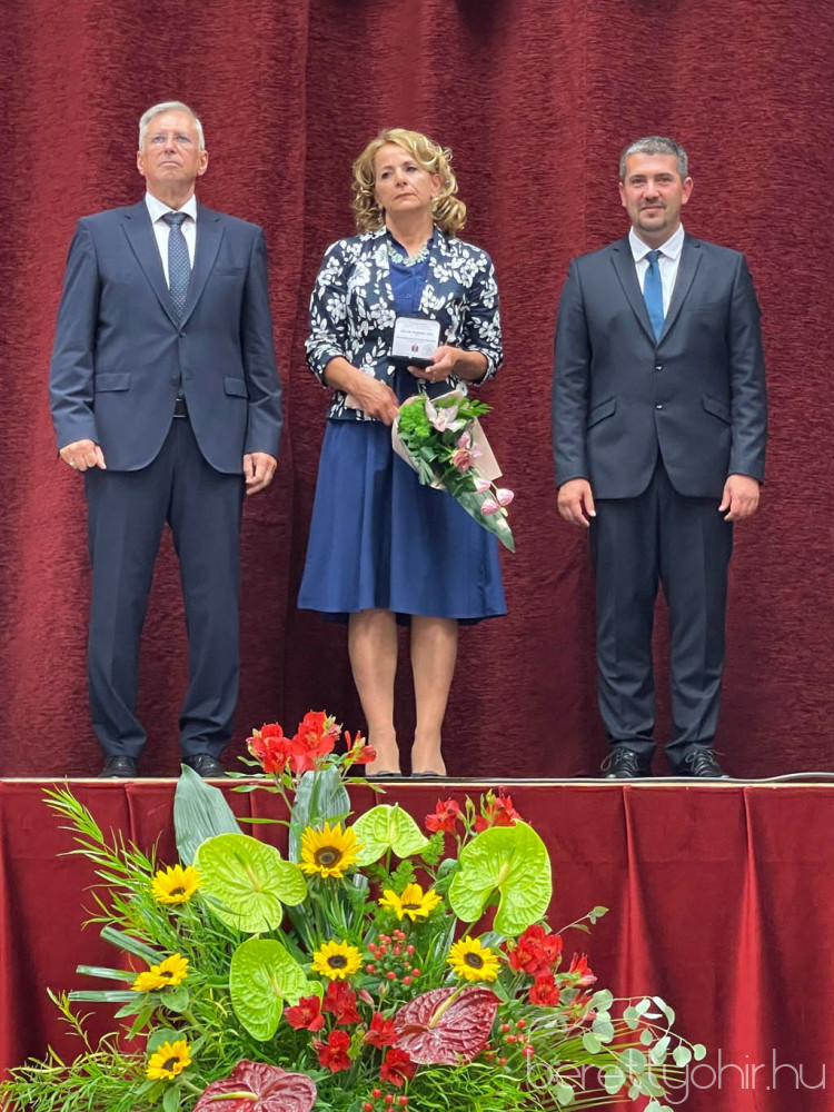 elismeresek a varos napjan42 1600 1000 100 wm right bottom 100 berettyohirlogowhitepng