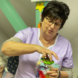 ludas nap az idosek otthonaban56