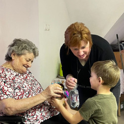 ludas nap az idosek otthonaban65