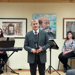 jokai200 kiallitasmegnyito03