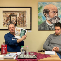 kiadvanybemutato es megemlekezes03