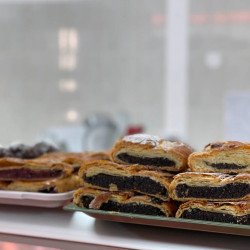 megnyilt marika boltja szentmartonban