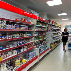 megnyilt marika boltja szentmartonban