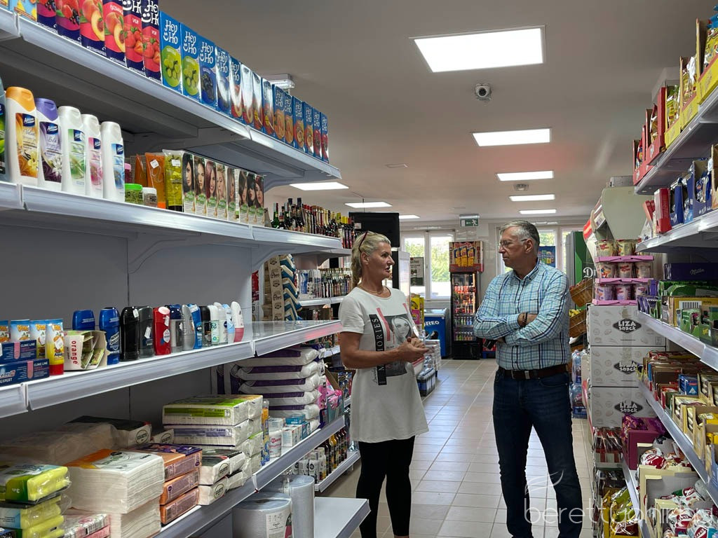 megnyilt marika boltja szentmartonban 2993 1600 1000 100 wm right bottom 100 berettyohirlogowhitepng