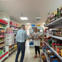 megnyilt marika boltja szentmartonban