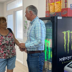 megnyilt marika boltja szentmartonban