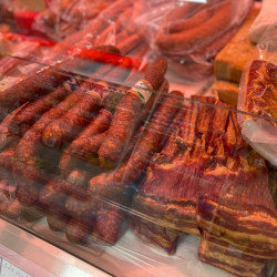 megnyilt marika boltja szentmartonban