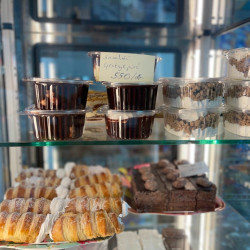 megnyilt marika boltja szentmartonban