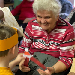 mikulasvaras az idosek otthonaban18