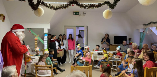 mikulasvaras az idosek otthonaban45