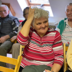 mikulasvaras az idosek otthonaban50