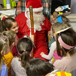 mikulasvaras az idosek otthonaban55