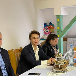 nonap az idosek otthonaban02