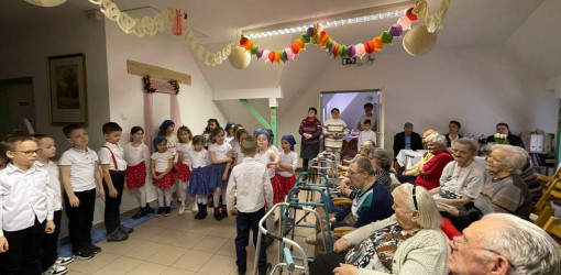 nonap az idosek otthonaban10