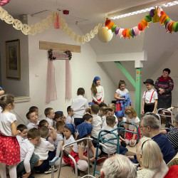 nonap az idosek otthonaban13