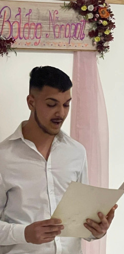 nonap az idosek otthonaban25