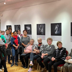 ki a kovetkezo fotokiallitas06