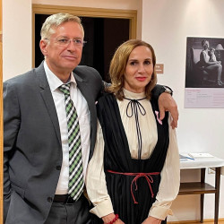 ki a kovetkezo fotokiallitas10