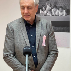 ki a kovetkezo fotokiallitas17