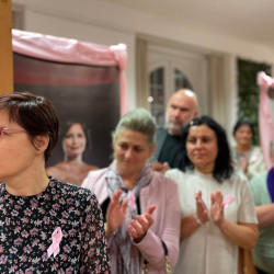 ki a kovetkezo fotokiallitas21