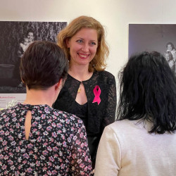 ki a kovetkezo fotokiallitas23