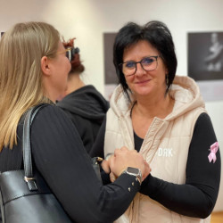 ki a kovetkezo fotokiallitas27