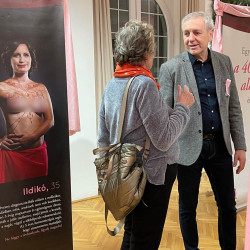 ki a kovetkezo fotokiallitas49.2