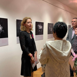 ki a kovetkezo fotokiallitas51