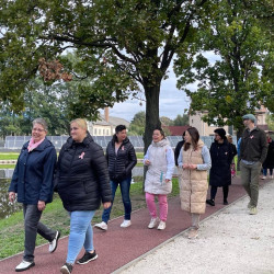 rozsaszin seta a mellrak ellen30