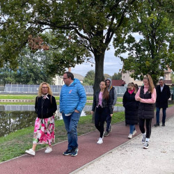 rozsaszin seta a mellrak ellen33