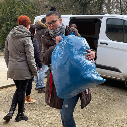 ruhaadomany az efi tol