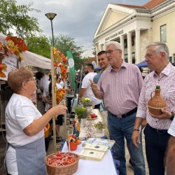 tajak hazak izek 2025